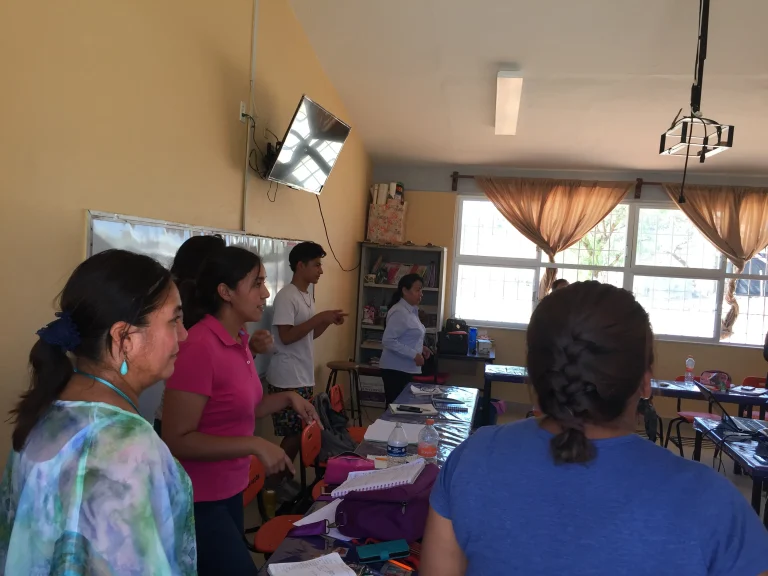 Uso de recursos audiovisuales para enseñar inglés en escuelas rurales