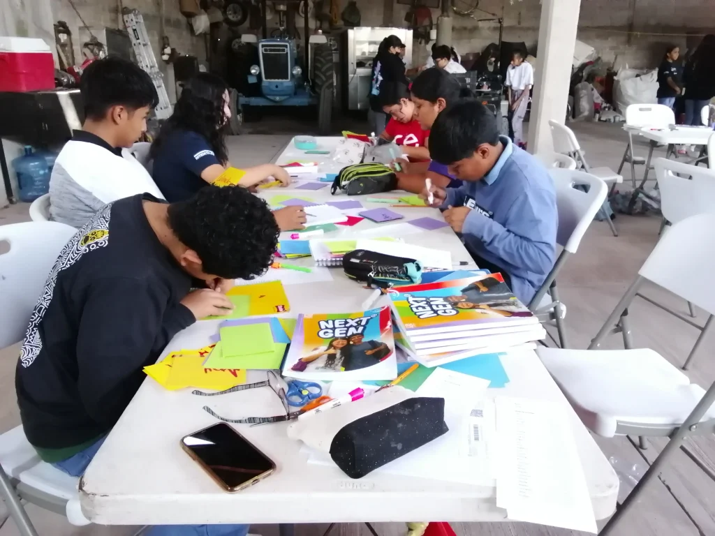 Cómo adaptar el currículo escolar a las necesidades de comunidades rurales
