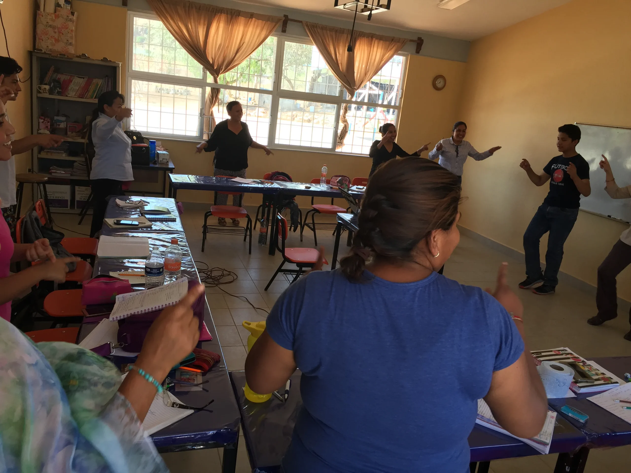 Cómo utilizar juegos didácticos para enseñar inglés en primaria rural
