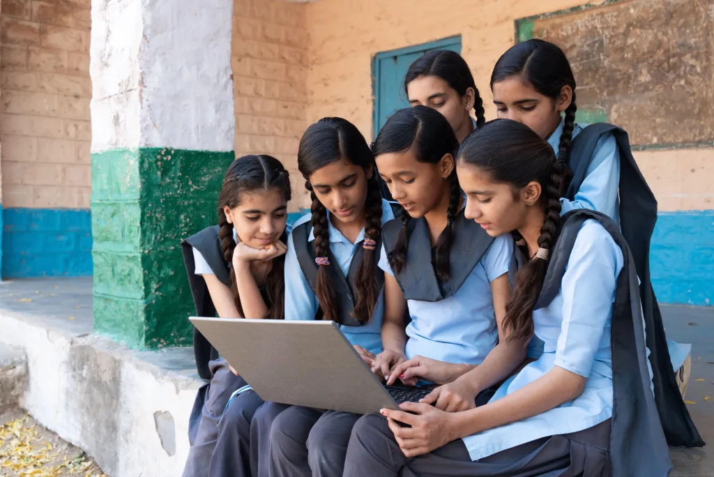 La importancia de la educación financiera en comunidades rurales